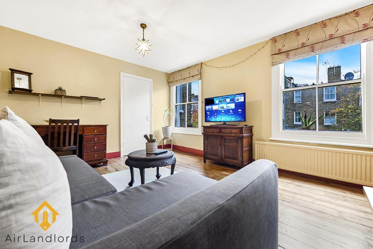 Peaceful 2-Bedroom Flat Near Queens Park Station لندن المظهر الخارجي الصورة